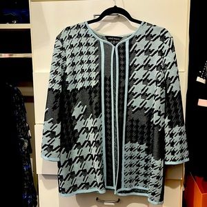 Beautiful Ming Wang Jacket in XL (in excellent condition) blue and black